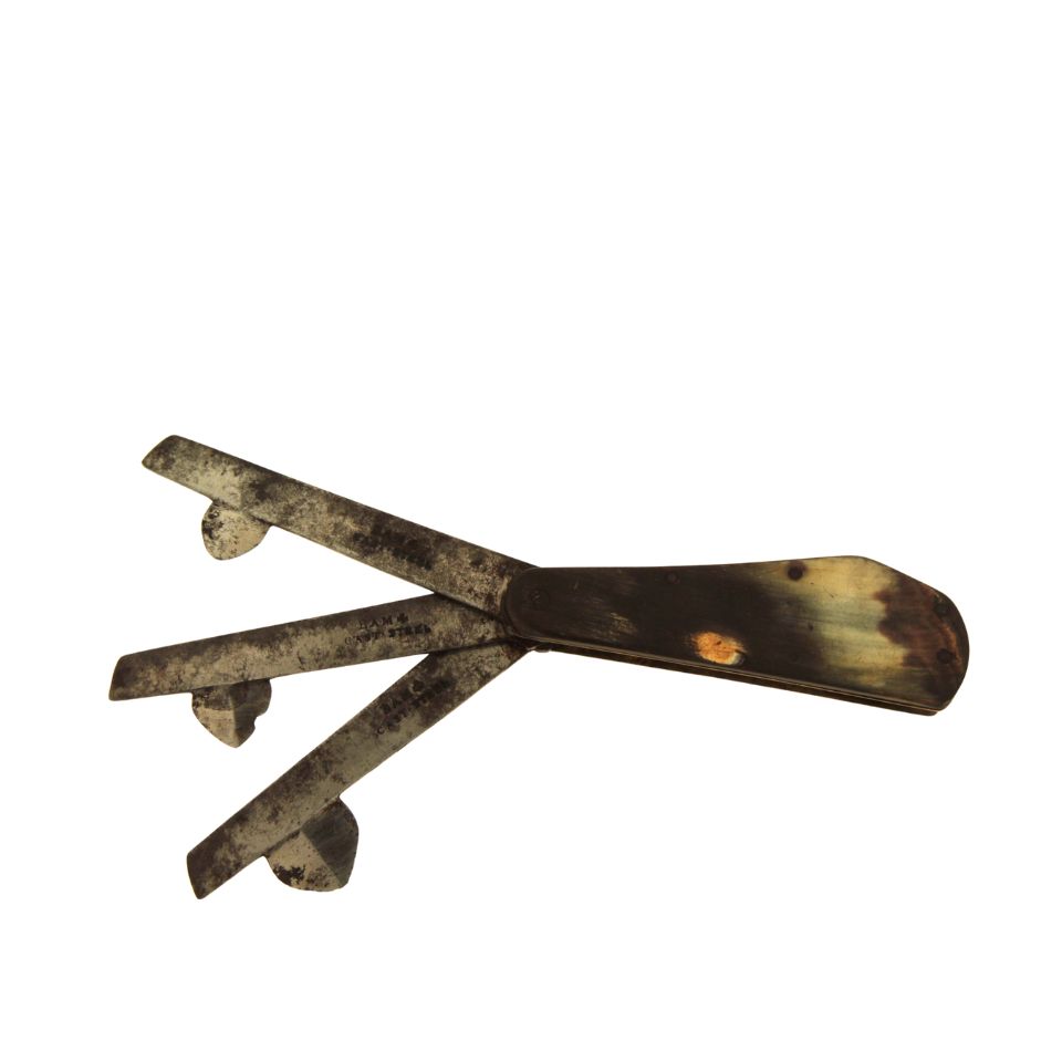 "Vintage Vet's Fleam"